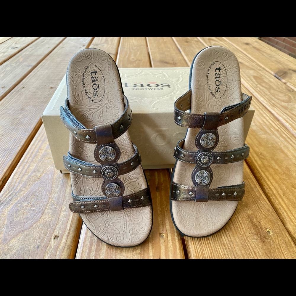 Taos footwear metallic sandal.